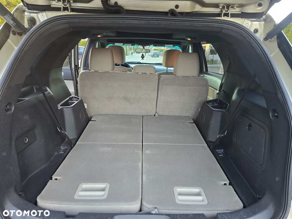 Ford Explorer - 11