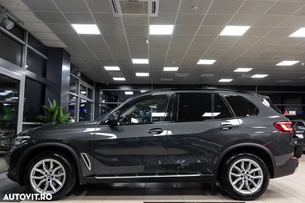 BMW X5 xDrive30d xLine - 38