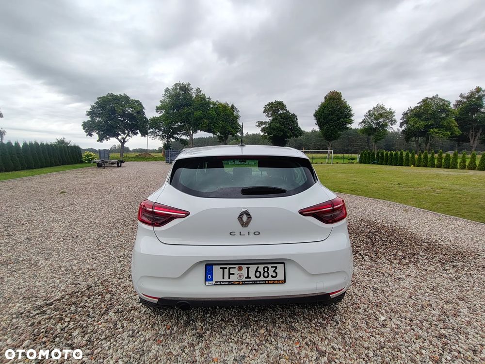 Renault Clio - 26