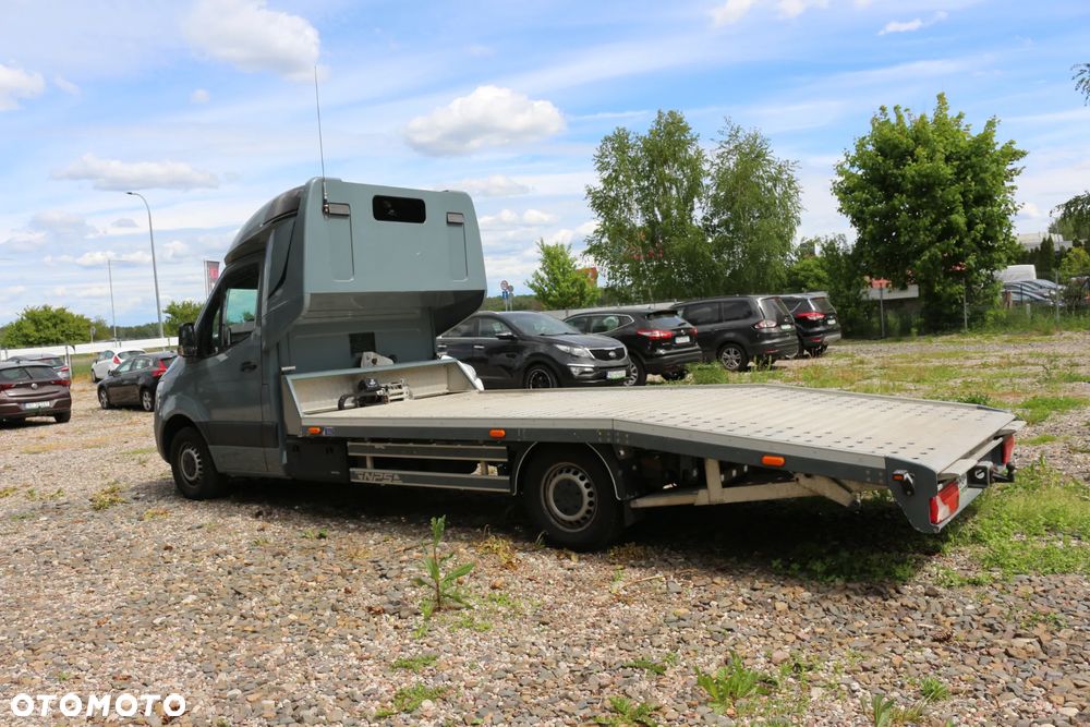 Mercedes-Benz Sprinter - 7