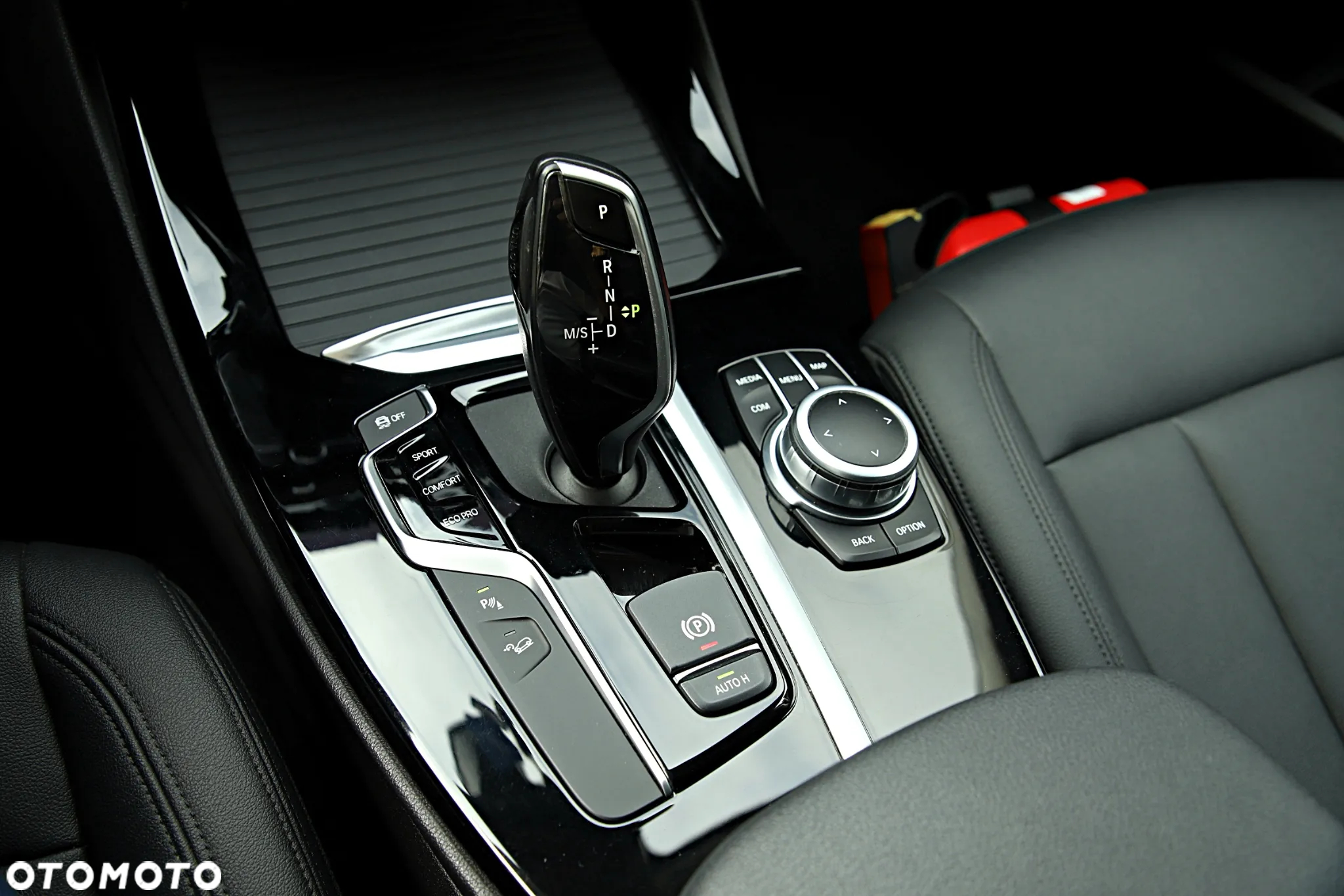 BMW X3 xDrive20i GPF Advantage - 38