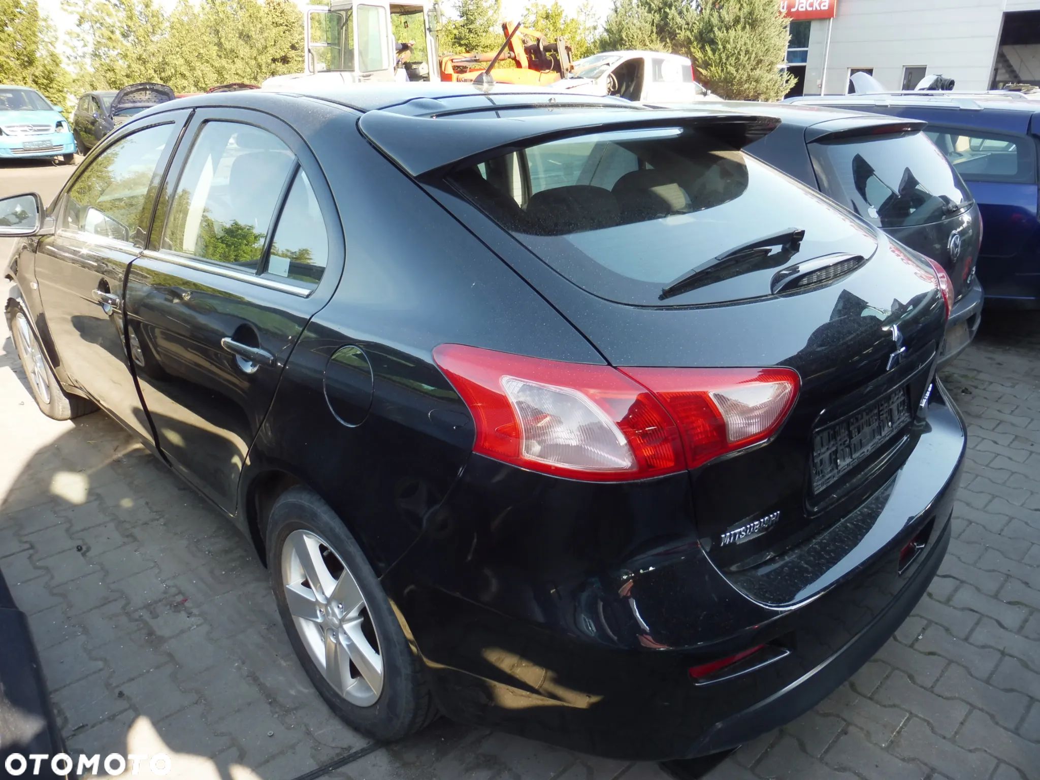 Mitsubishi Lancer VIII 1.8 16V 4B10 Skrzynia F5MBB X42A  Drzwi Zderzak Lampa - 1