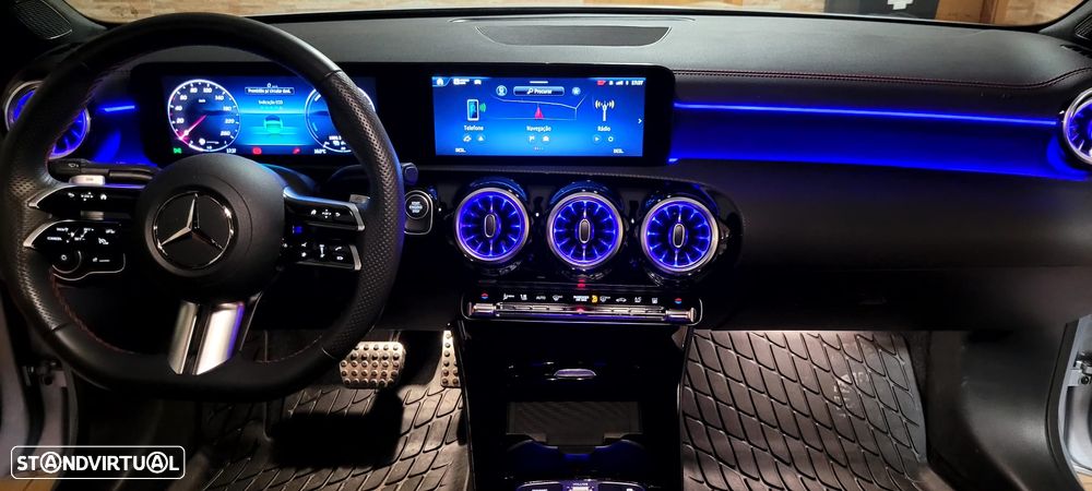 Mercedes-Benz CLA 250 e AMG Line - 16