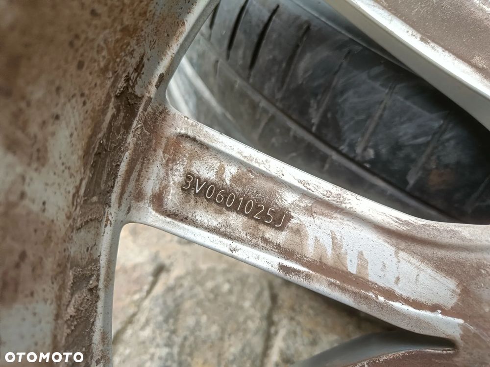 Felgi Aluminiowe 18 Skoda Superb 5x112 ET44 Seat Audi VW 3V0601025J - 29