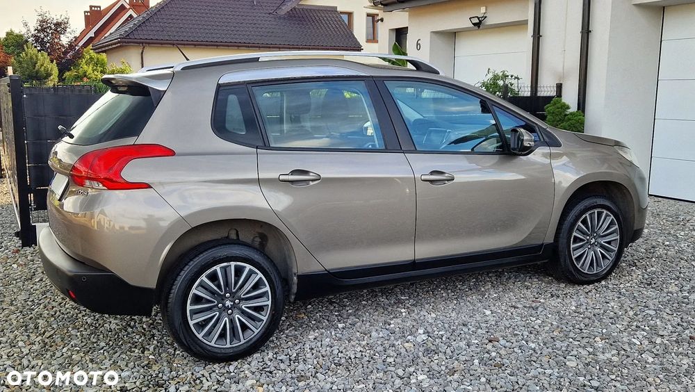 Peugeot 2008 1.2 VTi Allure - 11