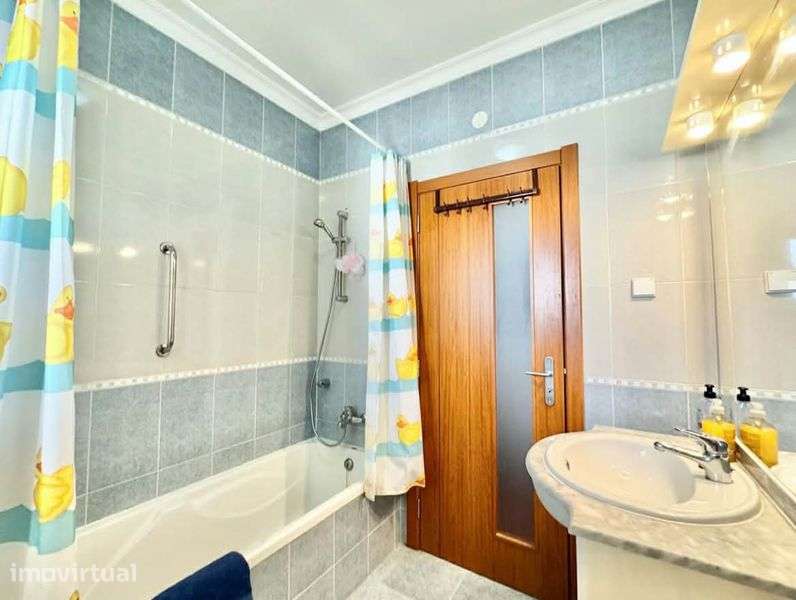 Alugo Apartamento T1 6 Meses/Inverno - Grande imagem: 4/12
