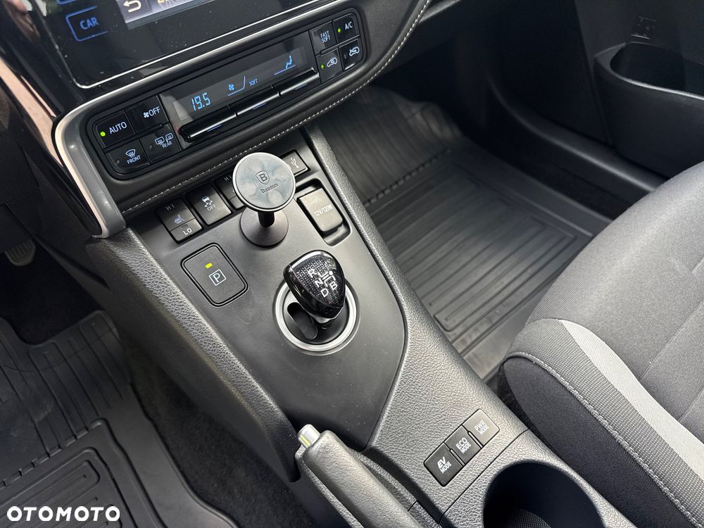 Toyota Auris Hybrid 135 Premium - 17