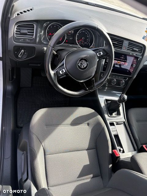 Volkswagen Golf - 7