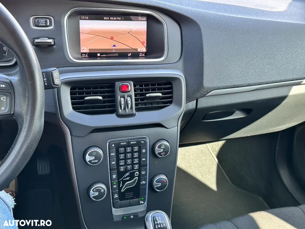 Volvo V40 D2 DRIVe Momentum - 18