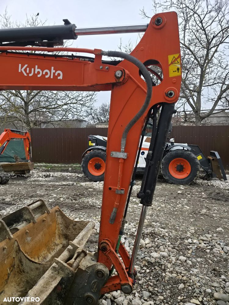 Kubota U48 - 8