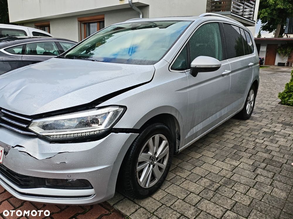 Volkswagen Touran 1.5 TSI ACT OPF Highline - 11