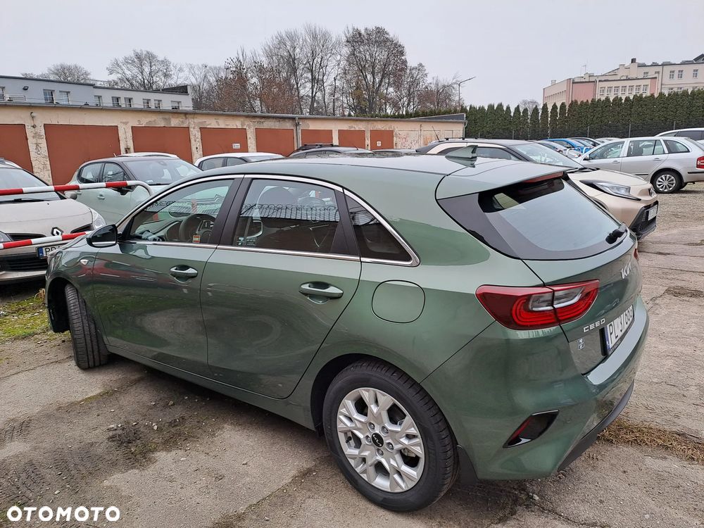 Kia Ceed 1.5 T-GDI M - 14