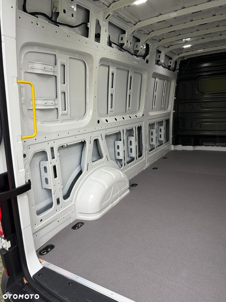 Volkswagen Crafter Standard - 16