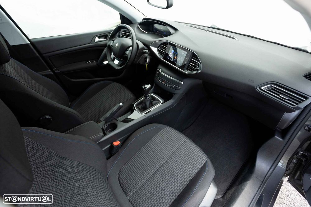 Peugeot 308 SW 1.5 BlueHDi Style - 35