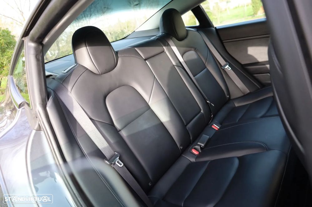 Tesla Model 3 Long-Range Dual Motor AWD - 20