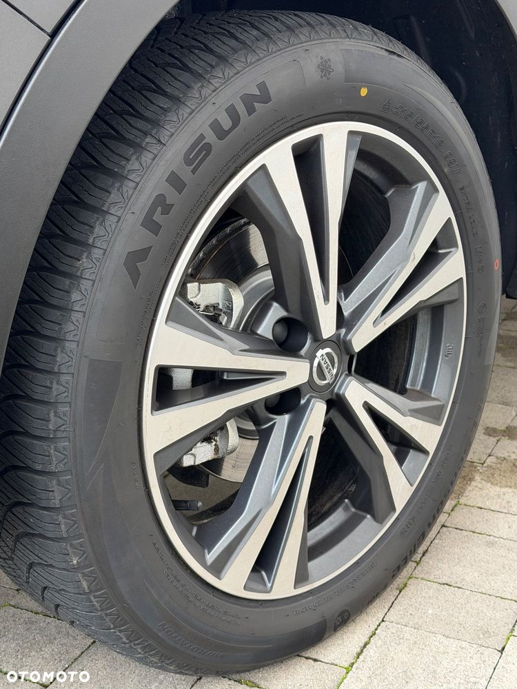 Nissan Qashqai 1.6 DIG-T Tekna - 19