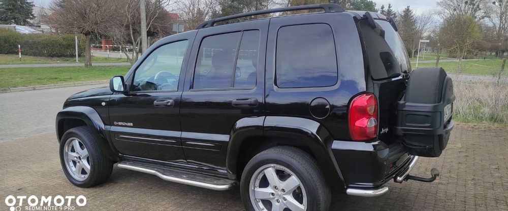 Jeep Cherokee - 4