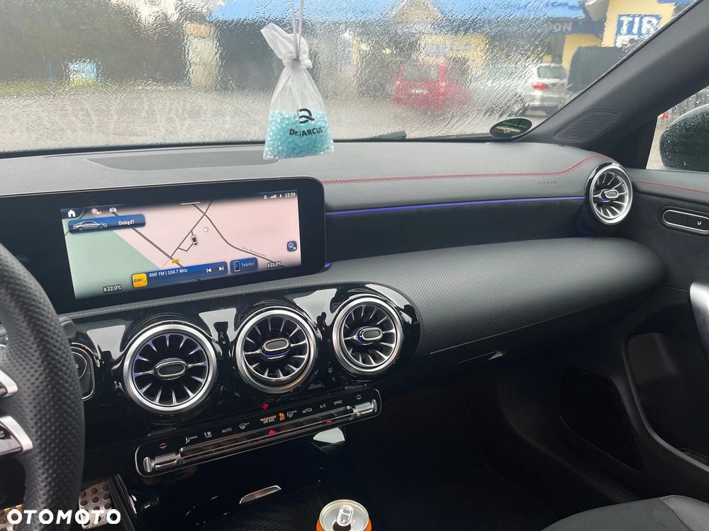 Mercedes-Benz CLA 250 4Matic 8G-DCT AMG Line Advanced Plus - 29