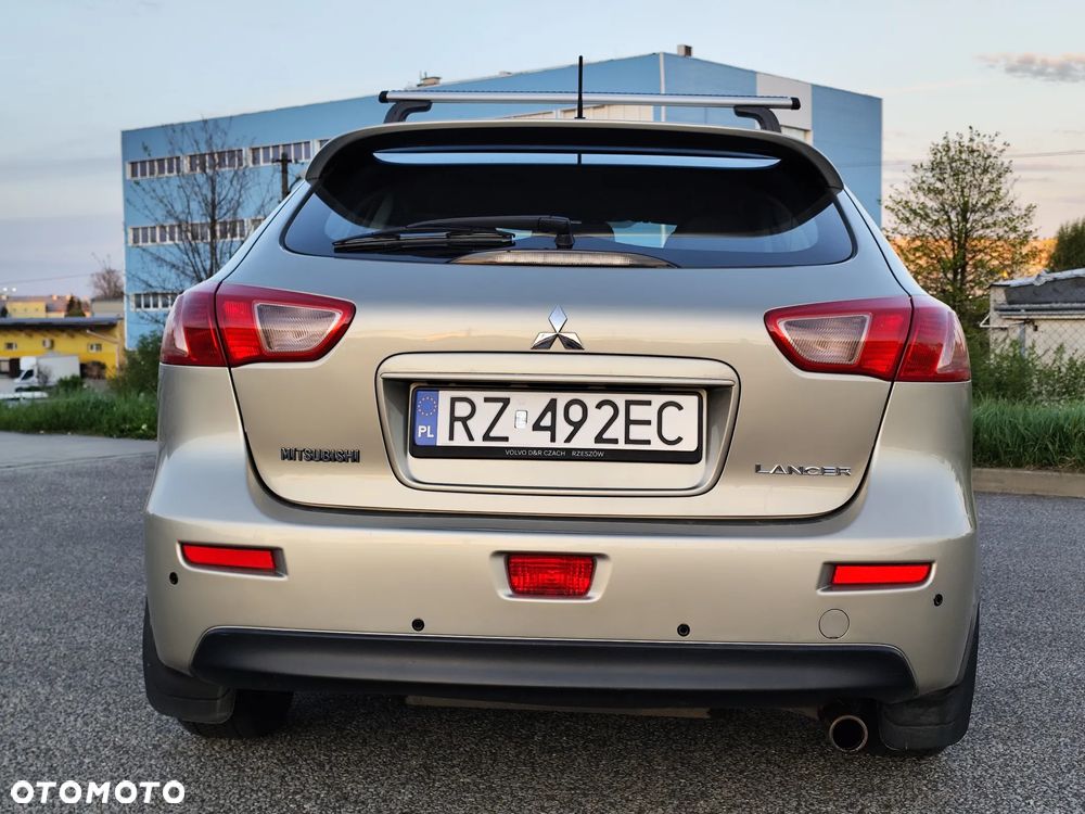 Mitsubishi Lancer 1.8 Inform - 9