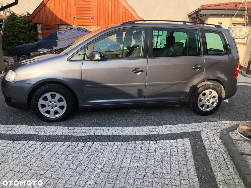 Volkswagen Touran 1.9 TDI DPF Conceptline - 7