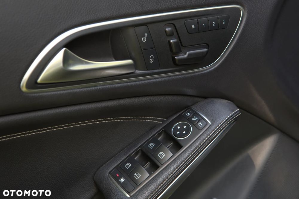 Mercedes-Benz CLA 250 4-Matic Sport - 14