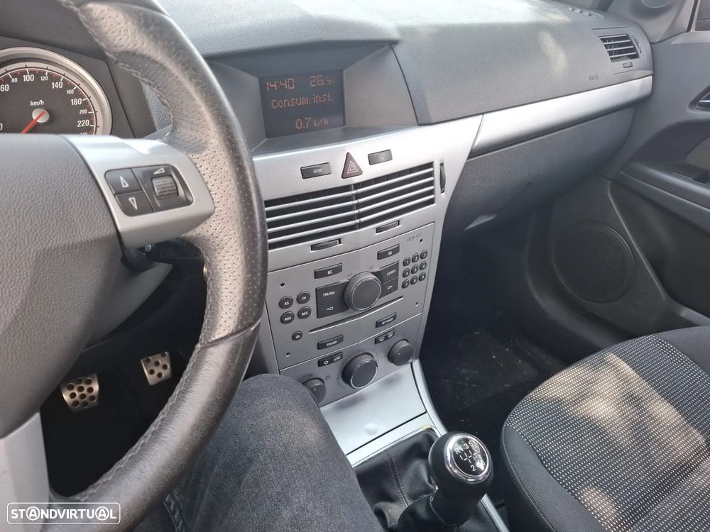 Opel Astra GTC 1.7 CDTI - 7