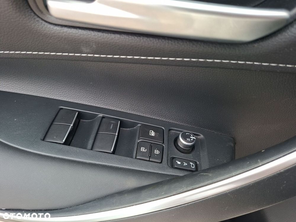 Toyota Corolla 1.8 Hybrid Style - 23