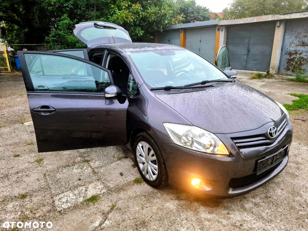 Toyota Auris - 27