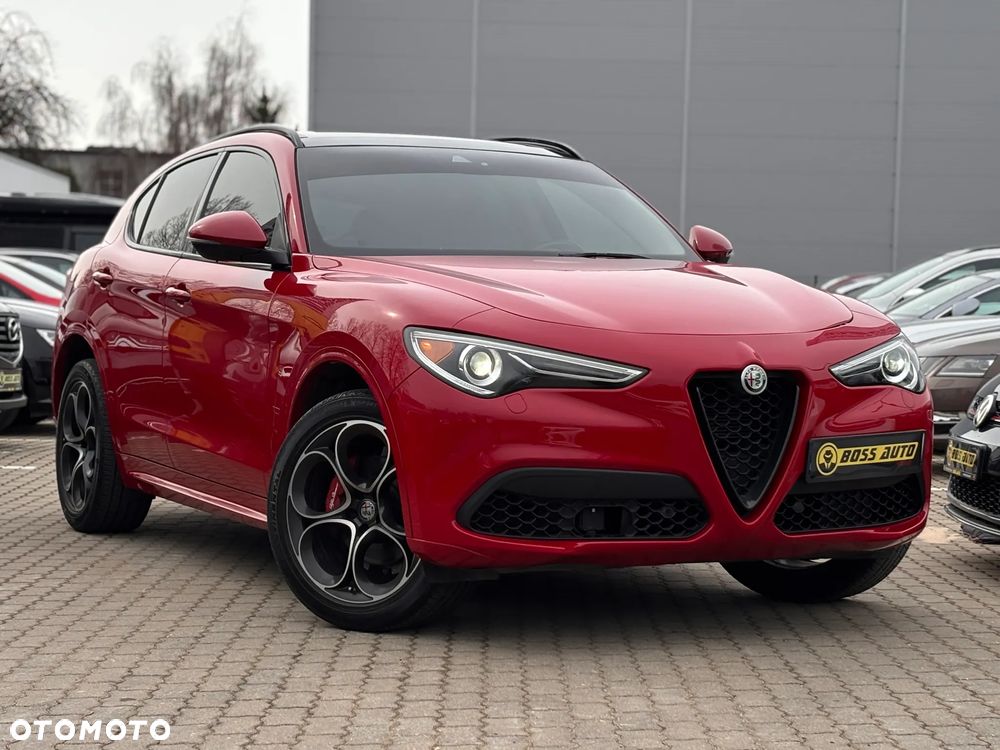 Alfa Romeo Stelvio - 2