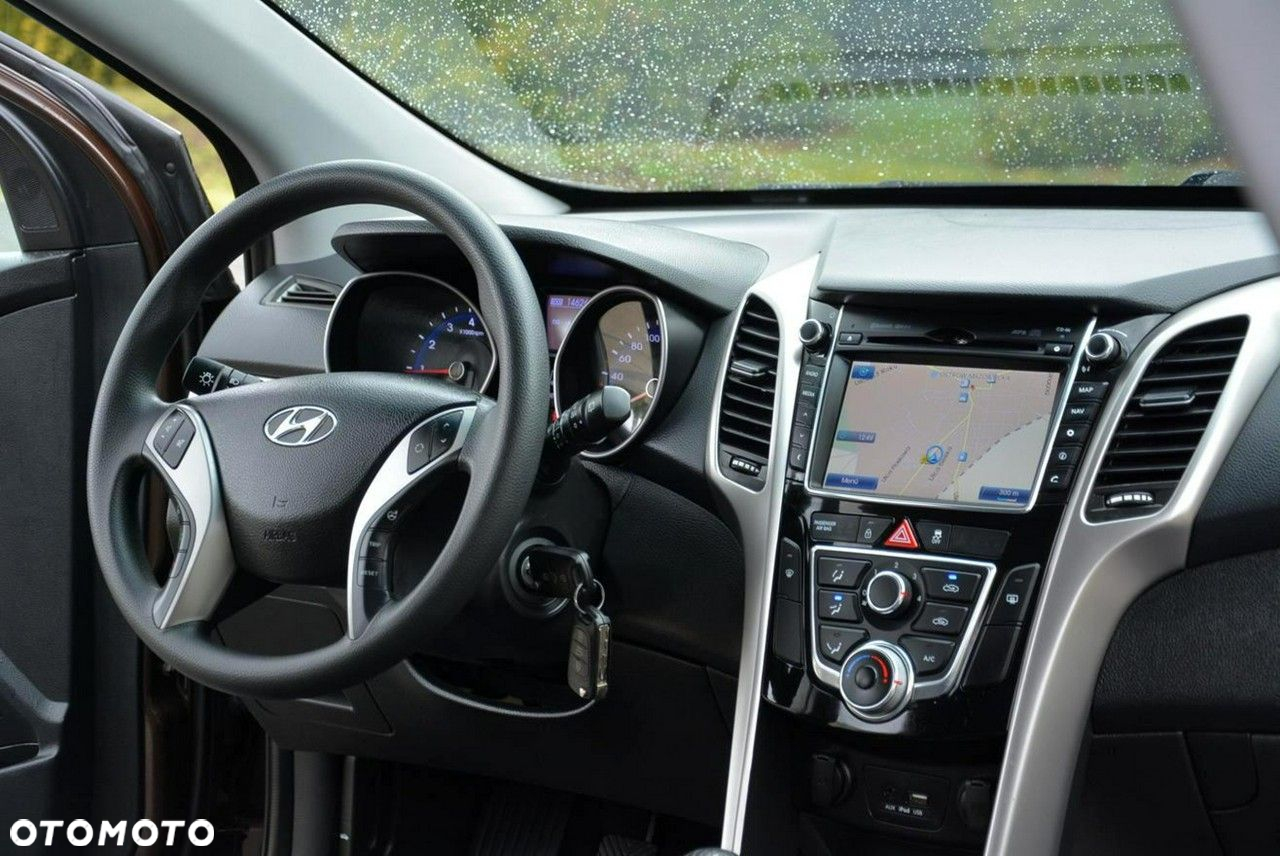 Hyundai i30 Kombi 1.4 Trend - 23