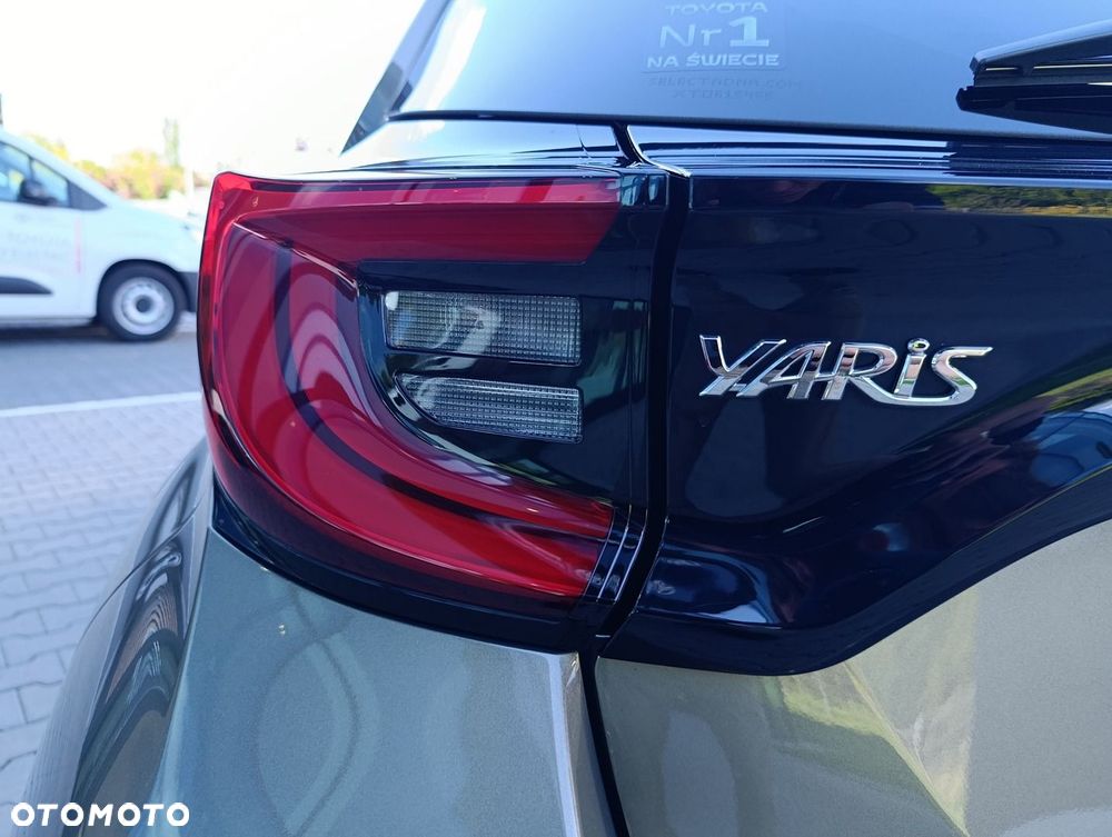 Toyota Yaris Hybrid 1.5 Style - 14