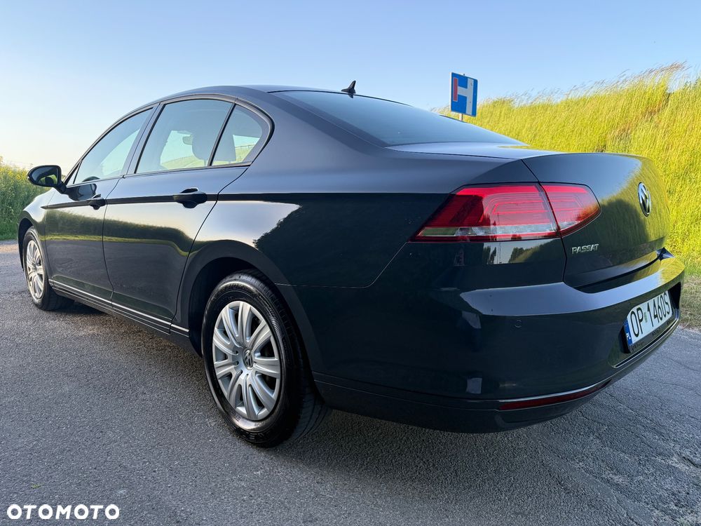 Volkswagen Passat 2.0 TDI SCR Comfortline - 10
