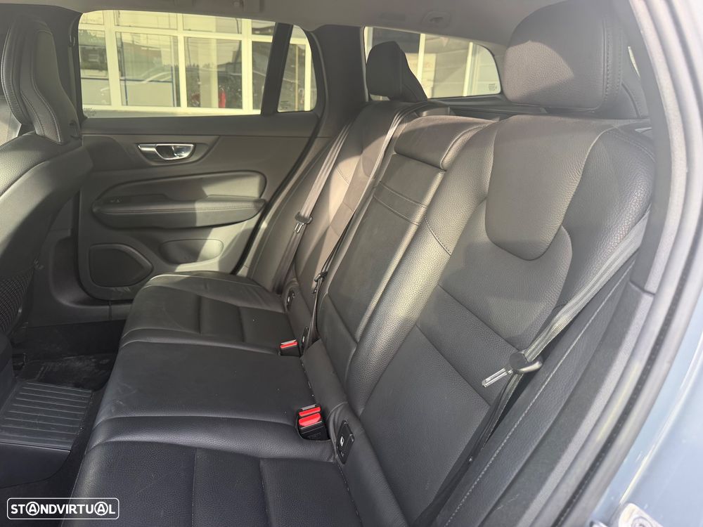 Volvo V60 - 16