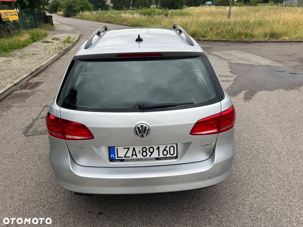 Volkswagen Passat - 10