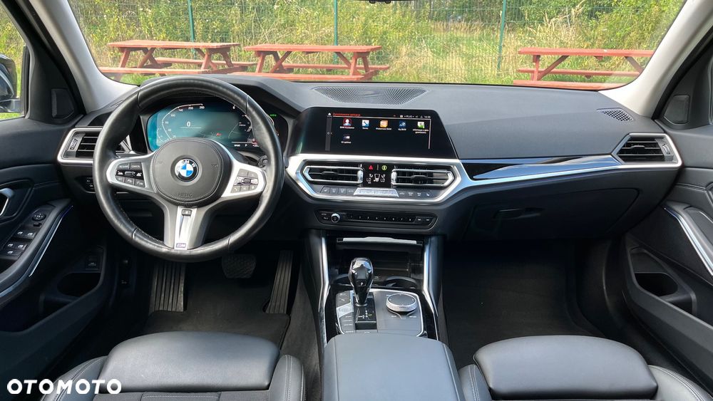 BMW Seria 3 320d Sport Line sport - 16