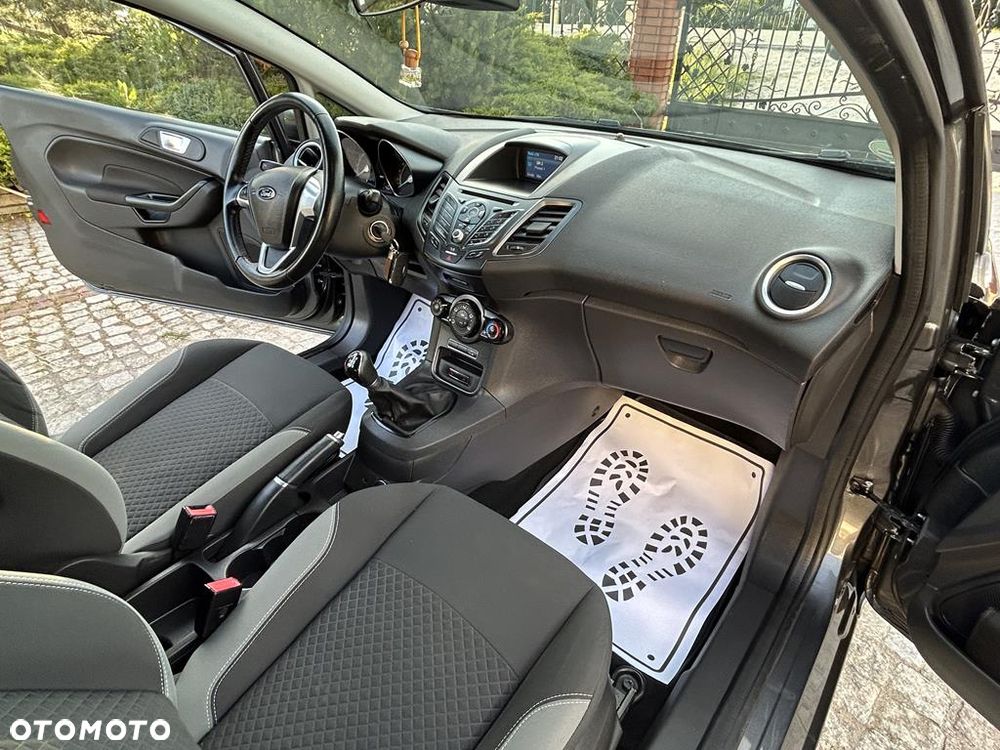 Ford Fiesta - 36