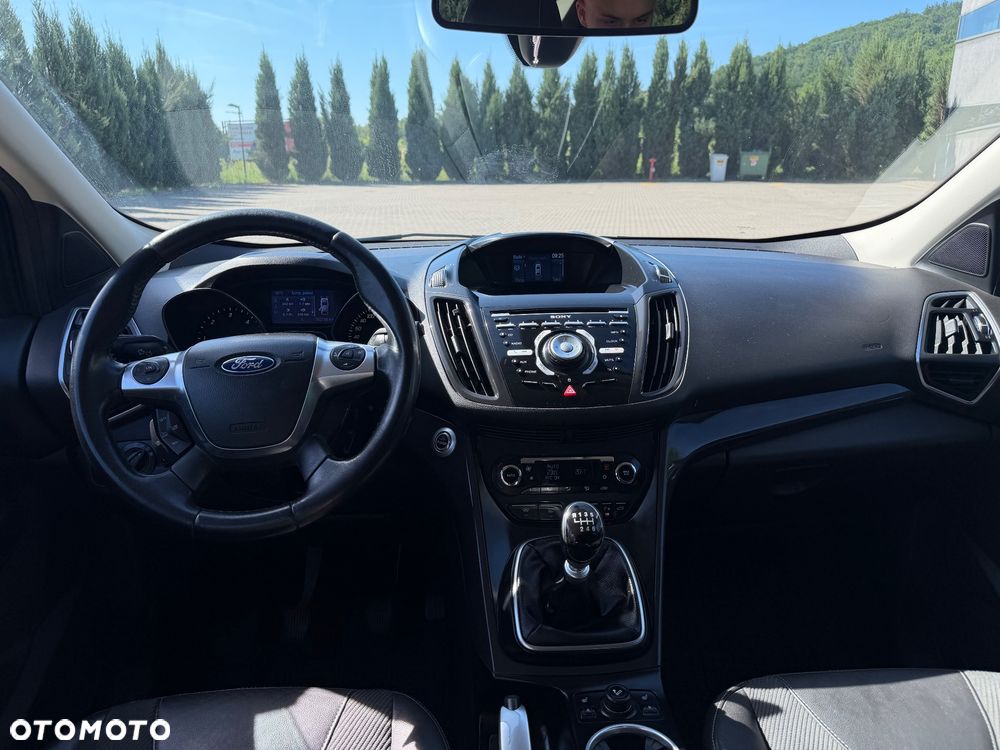 Ford Kuga 2.0 TDCi 2x4 Titanium - 20
