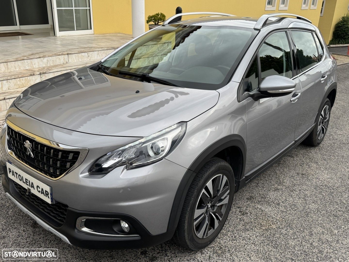 Peugeot 2008 1.2 PureTech Allure - 1