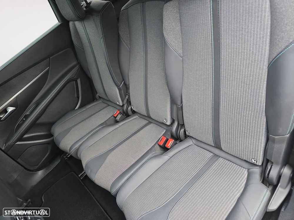 Peugeot 5008 1.2 PureTech Allure Pack EAT8 - 13