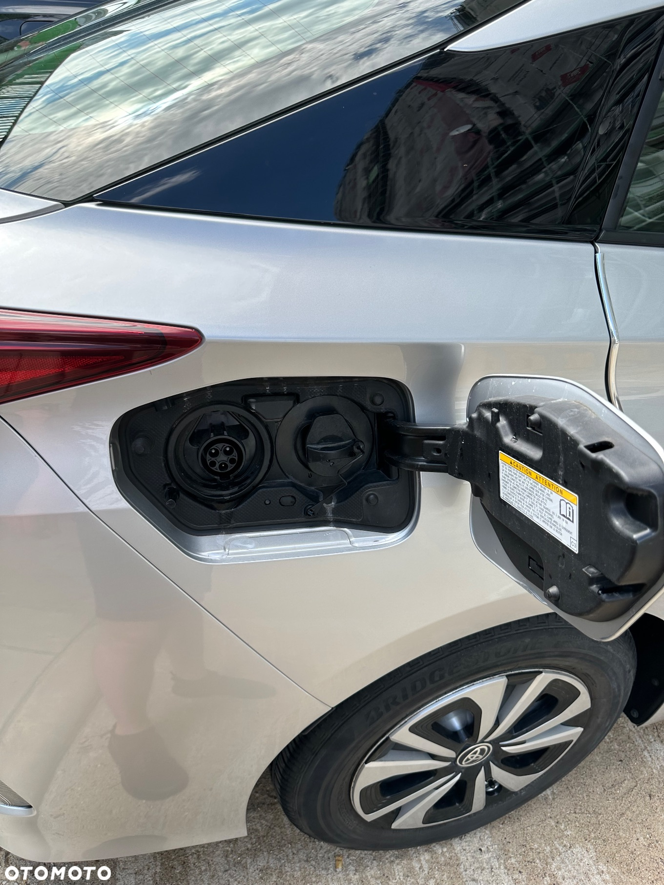 Toyota Prius 1.8 Hybrid Premium - 23