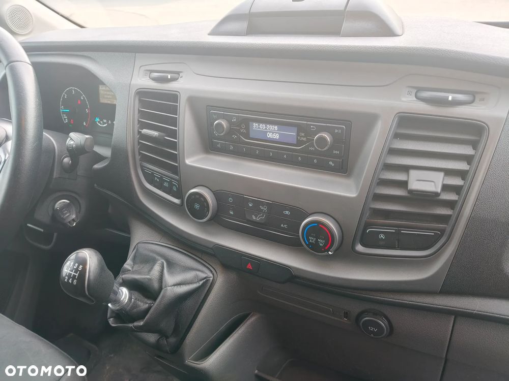 Ford Transit - 15