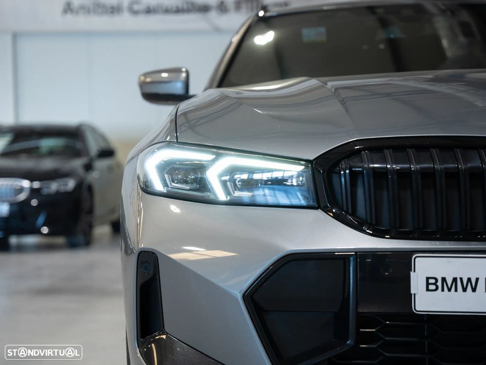 BMW 330 e Pack Desportivo M Pro Auto - 28