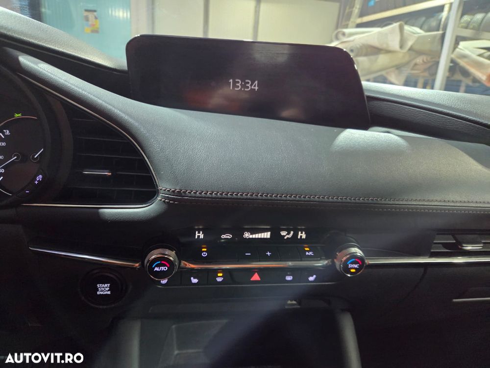 Mazda 3 G122 AT Plus - 3