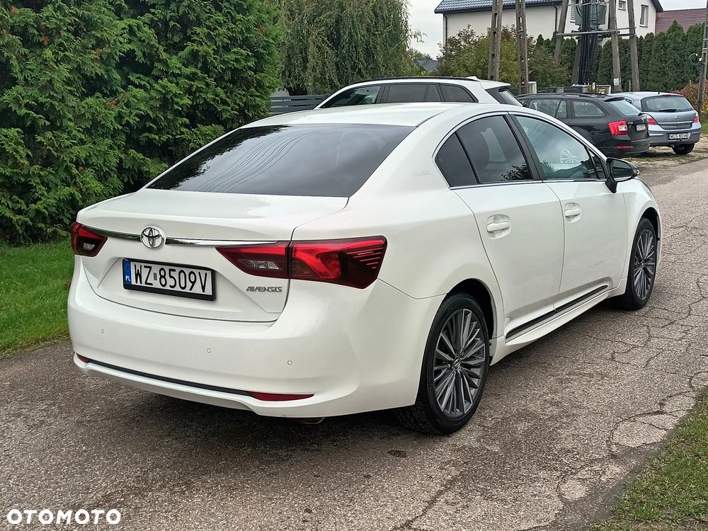 Toyota Avensis 1.8 Selection MS - 8