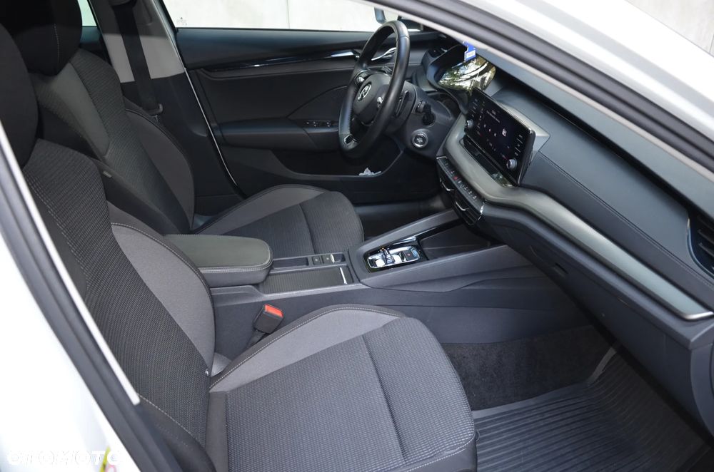 Skoda Octavia 2.0 TDI Ambition DSG - 12