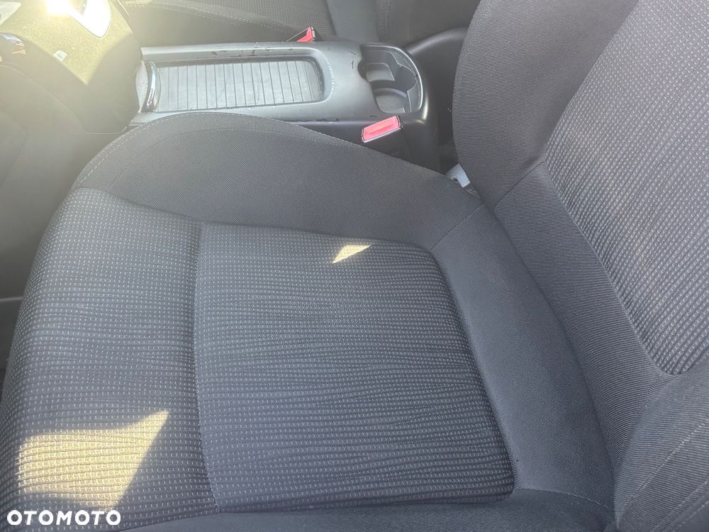 Peugeot 5008 120 VTi Tendance - 19
