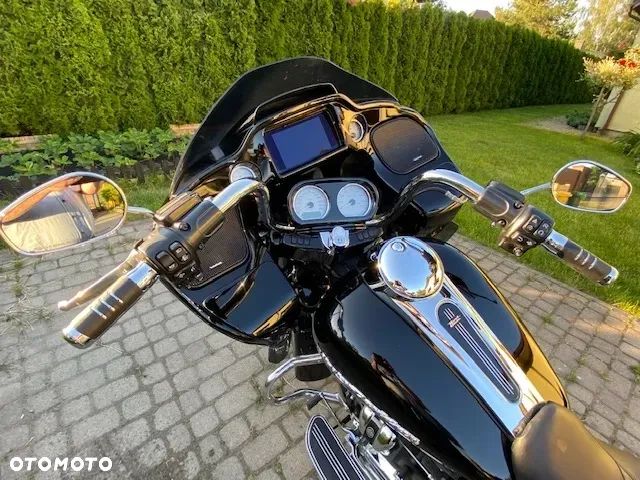 Harley-Davidson Touring Road Glide - 14