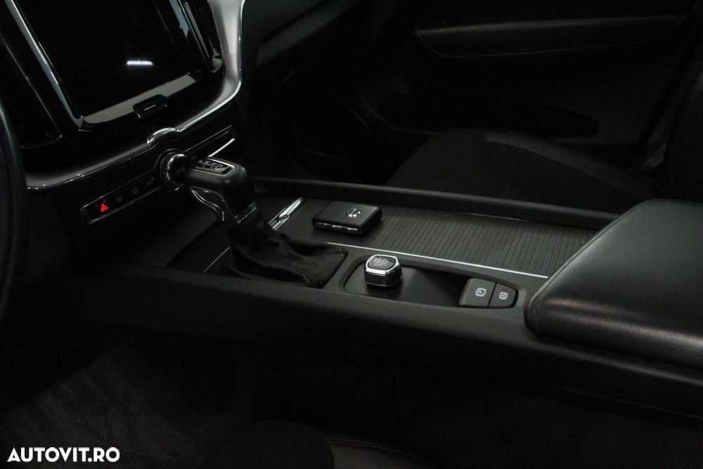 Volvo XC 60 T5 AWD Inscription - 14