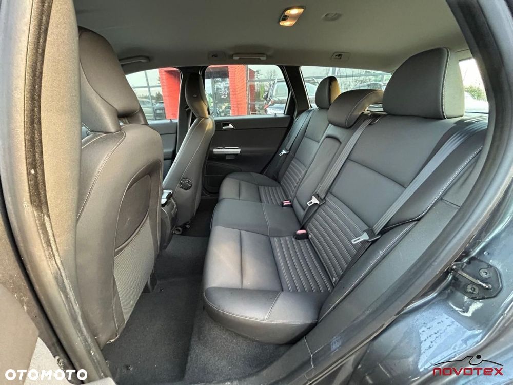 Volvo V50 D2 Momentum Start-Stop - 18