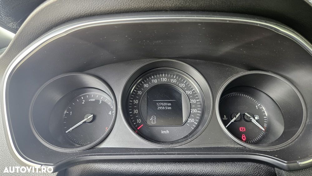 Renault Megane ENERGY dCi Zen - 8